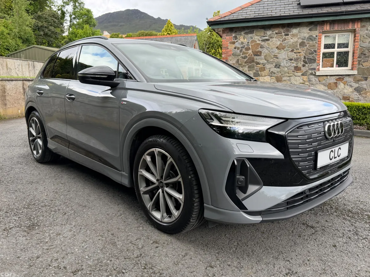 Audi Q4 e-tron Estate, Electric, 2024, Grey