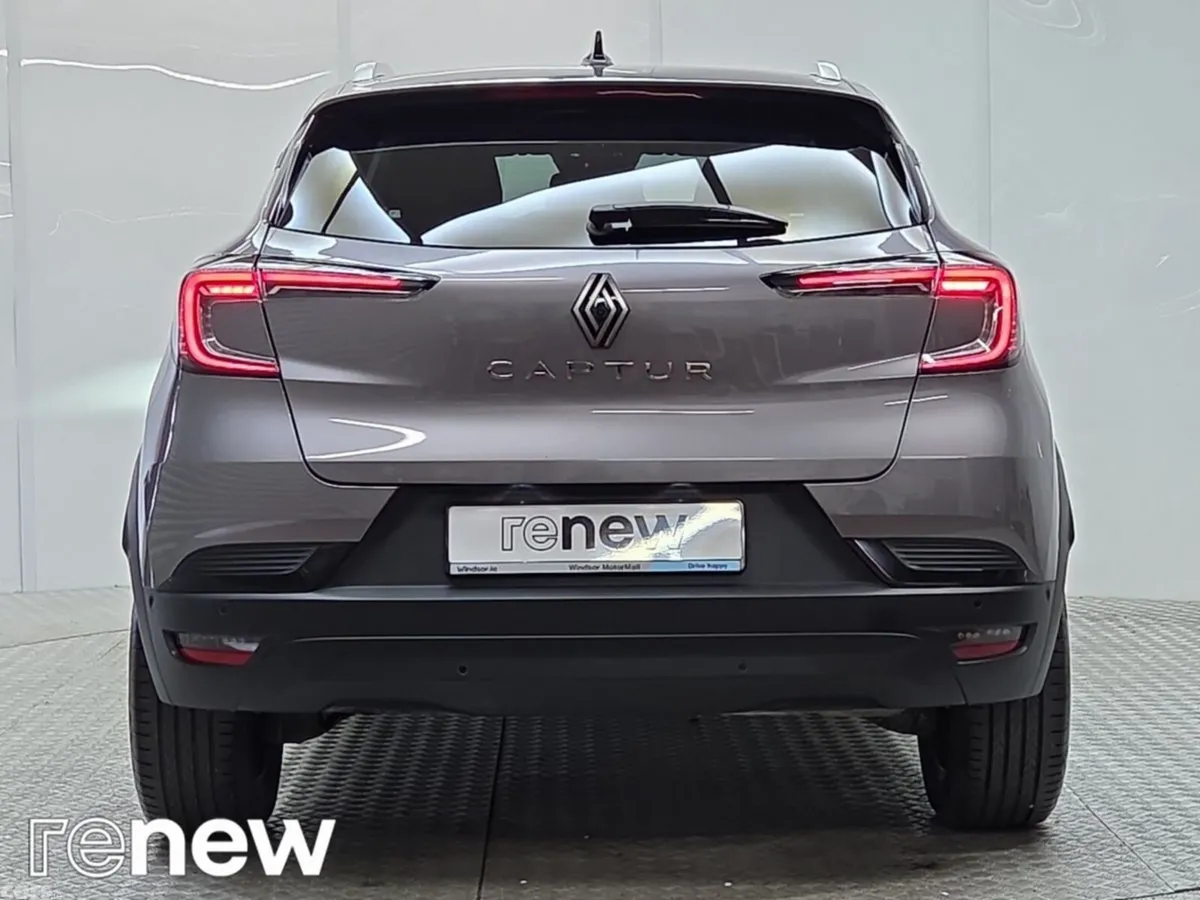 Renault Captur Hatchback, Petrol, 2025, Grey