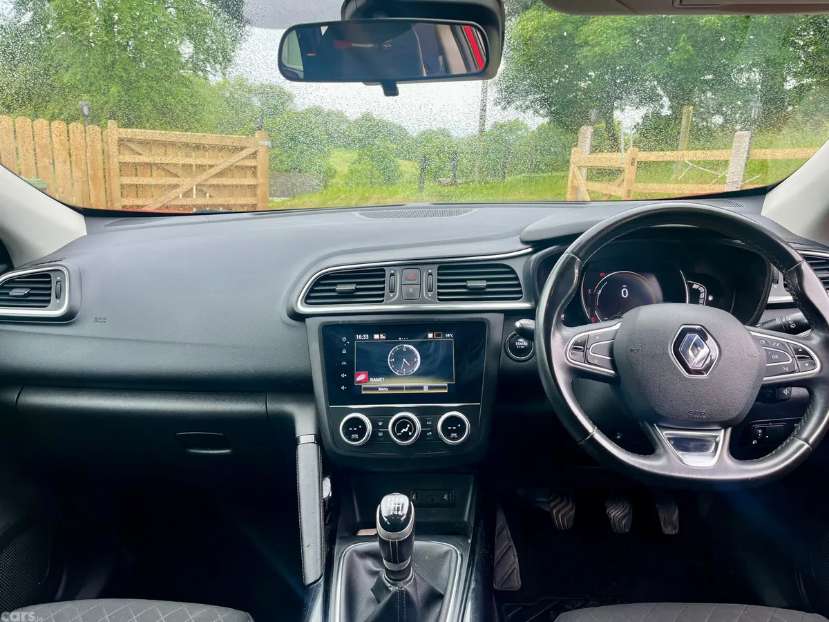 Renault Kadjar SUV, Petrol, 2019, Red
