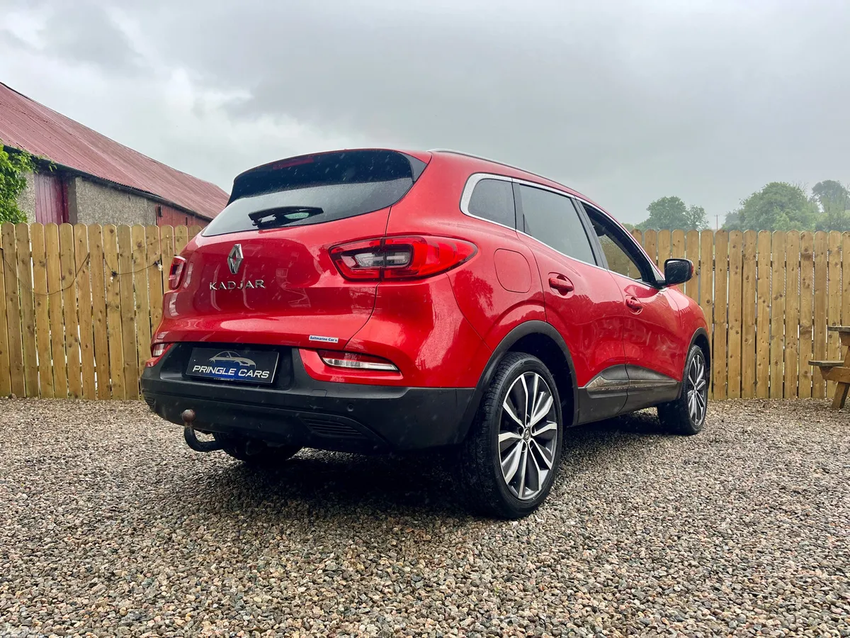 Renault Kadjar SUV, Petrol, 2019, Red