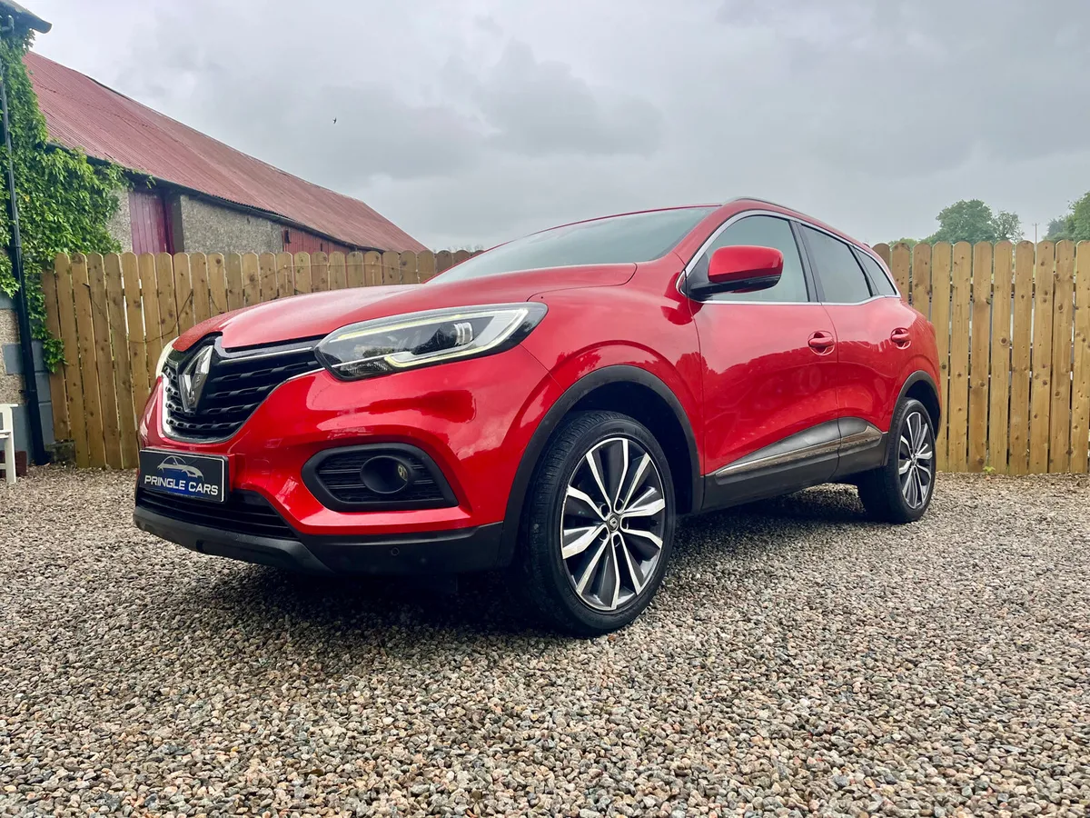 Renault Kadjar SUV, Petrol, 2019, Red