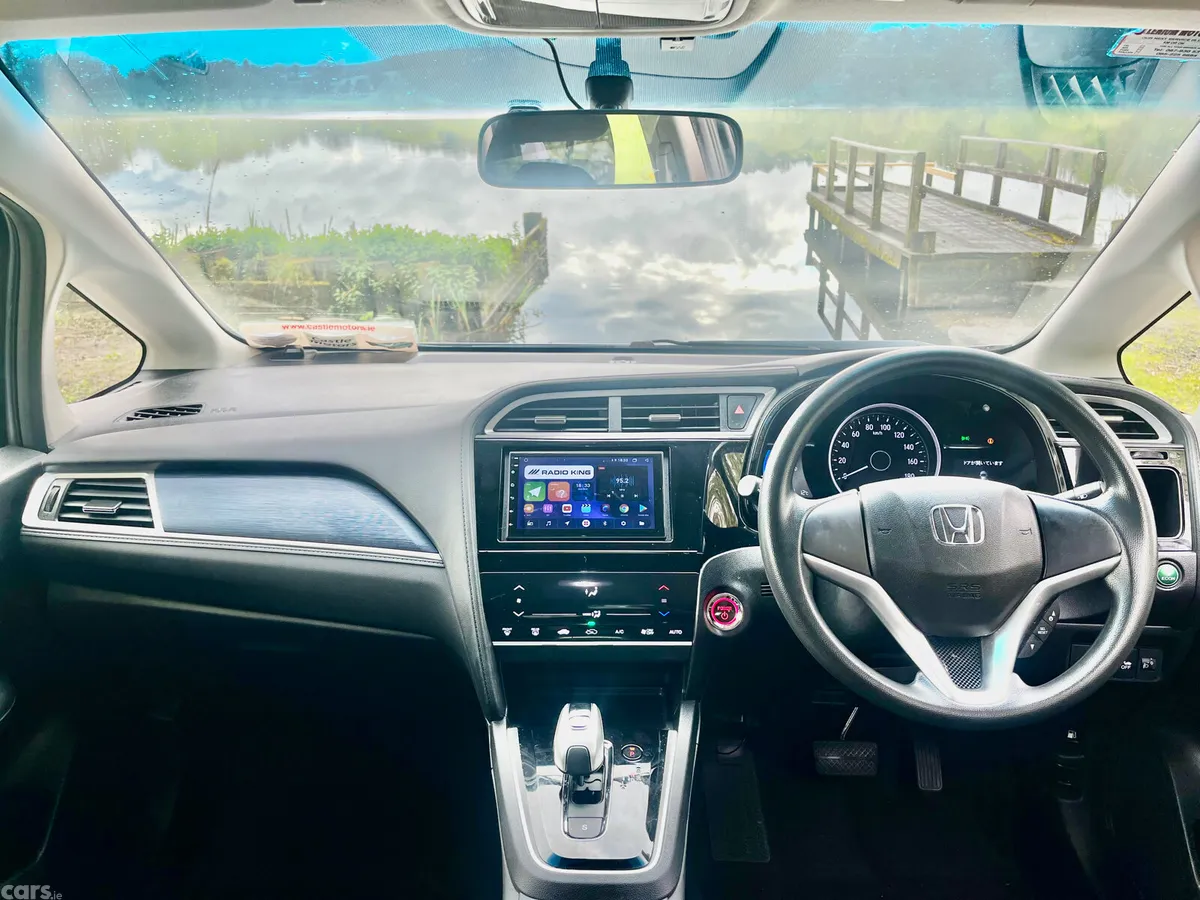 Honda Shuttle MPV, Petrol Hybrid, 2018, Silver