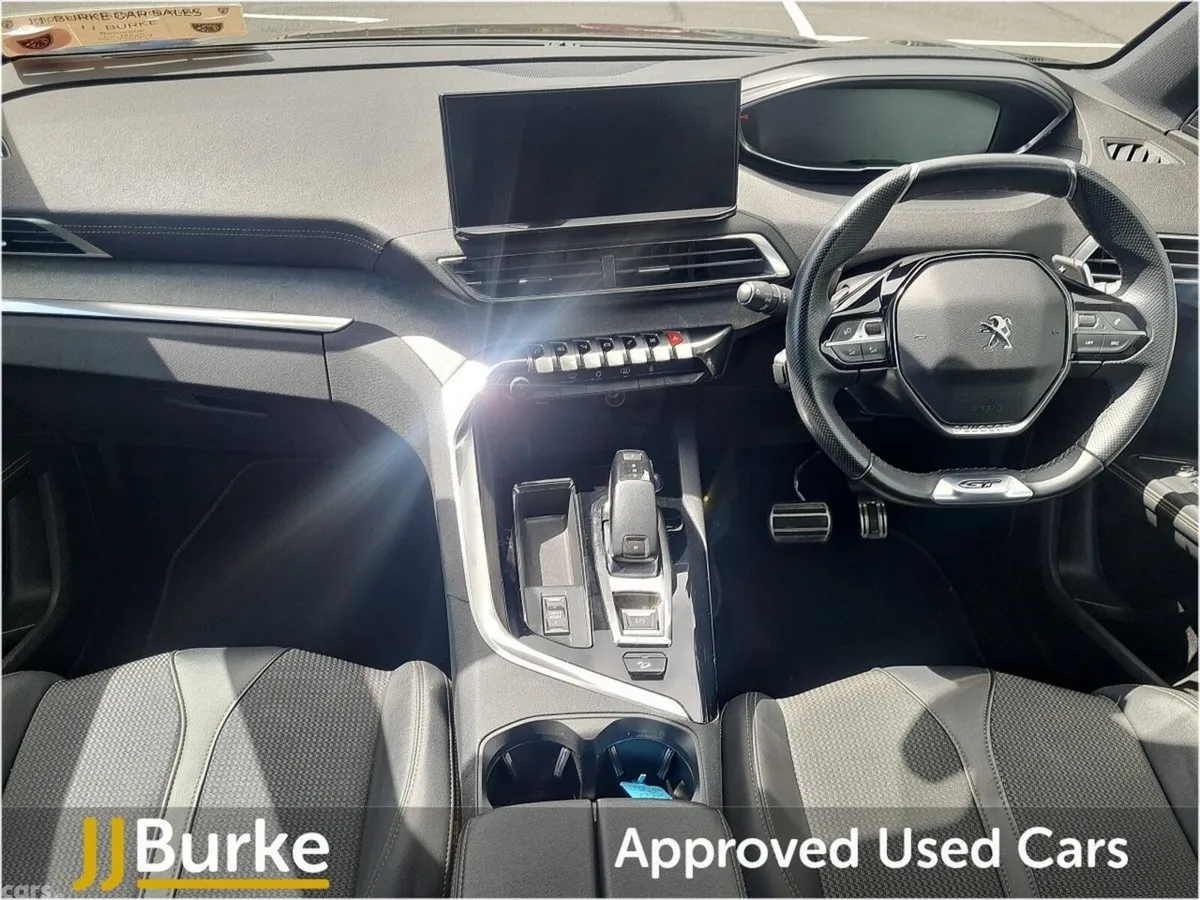 Peugeot 5008 SUV, Diesel, 2022, Grey
