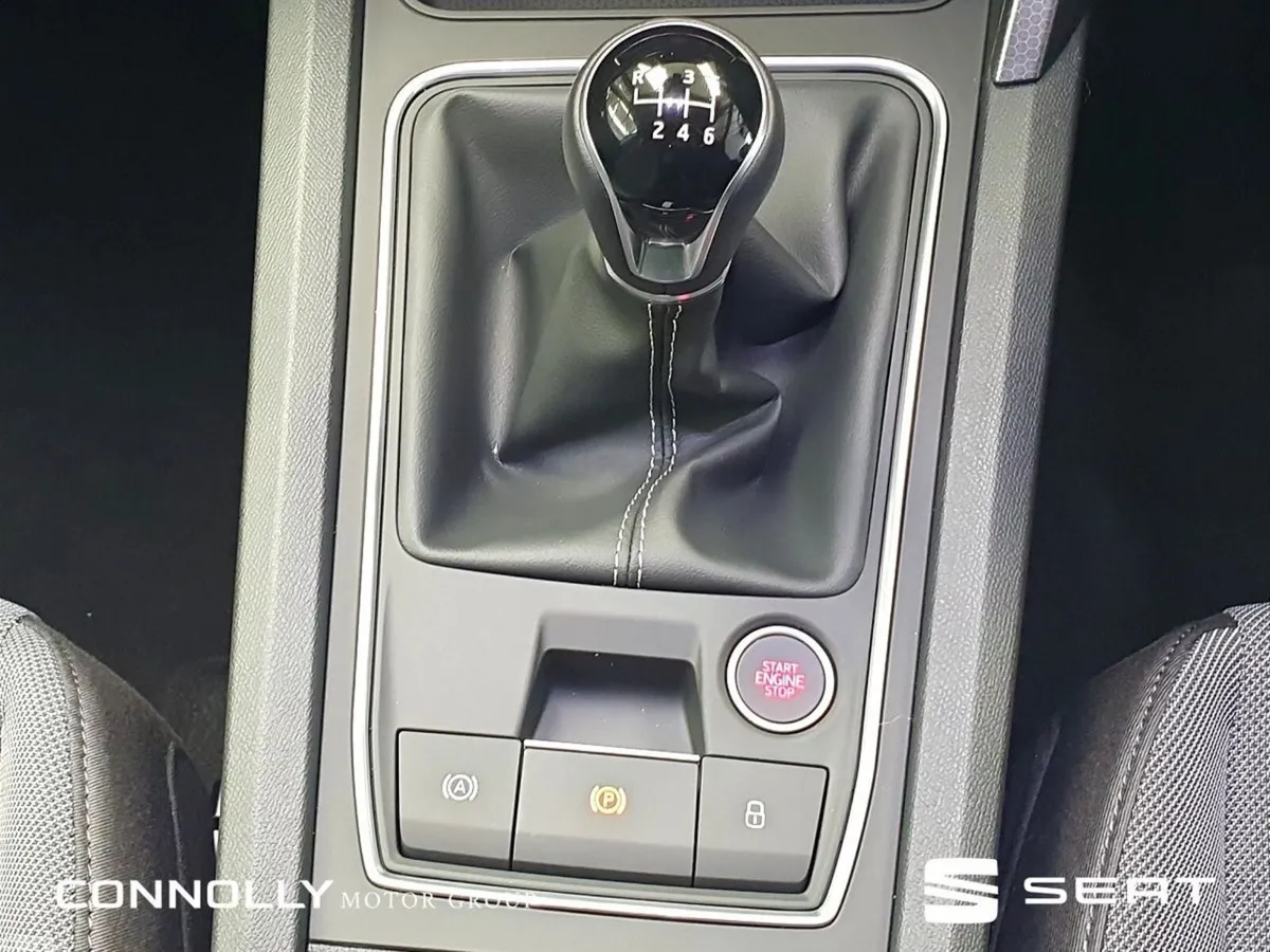SEAT Leon Hatchback, Diesel, 2026, White