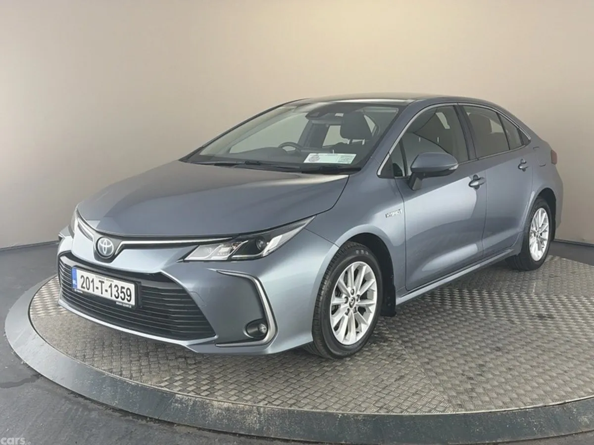 Toyota Corolla Saloon, Petrol Hybrid, 2020, Grey