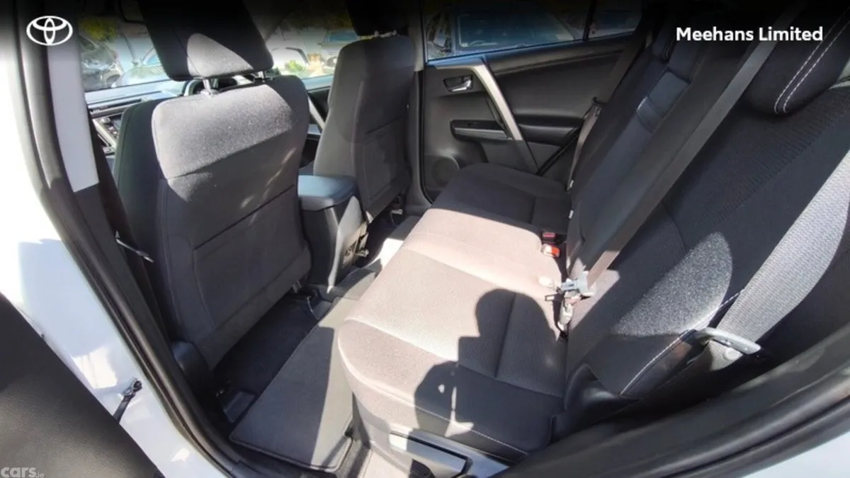 Toyota RAV4 SUV, Petrol Hybrid, 2017, White