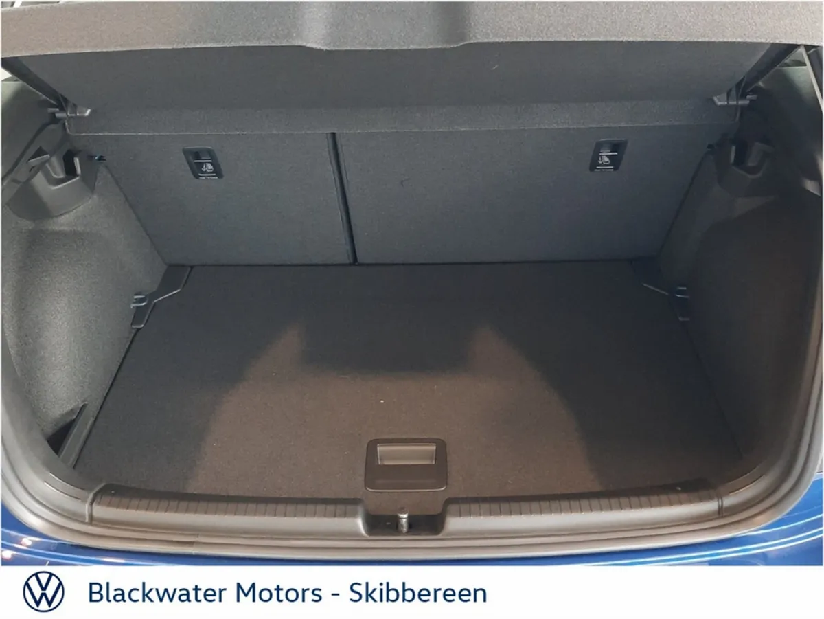 Volkswagen Polo Hatchback, Petrol, 2026, Blue