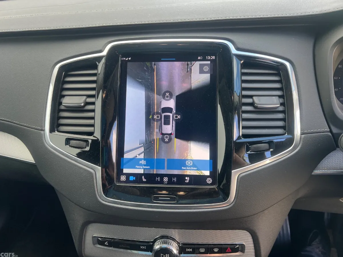 Volvo XC90 SUV, Petrol Plug-in Hybrid, 2023, White