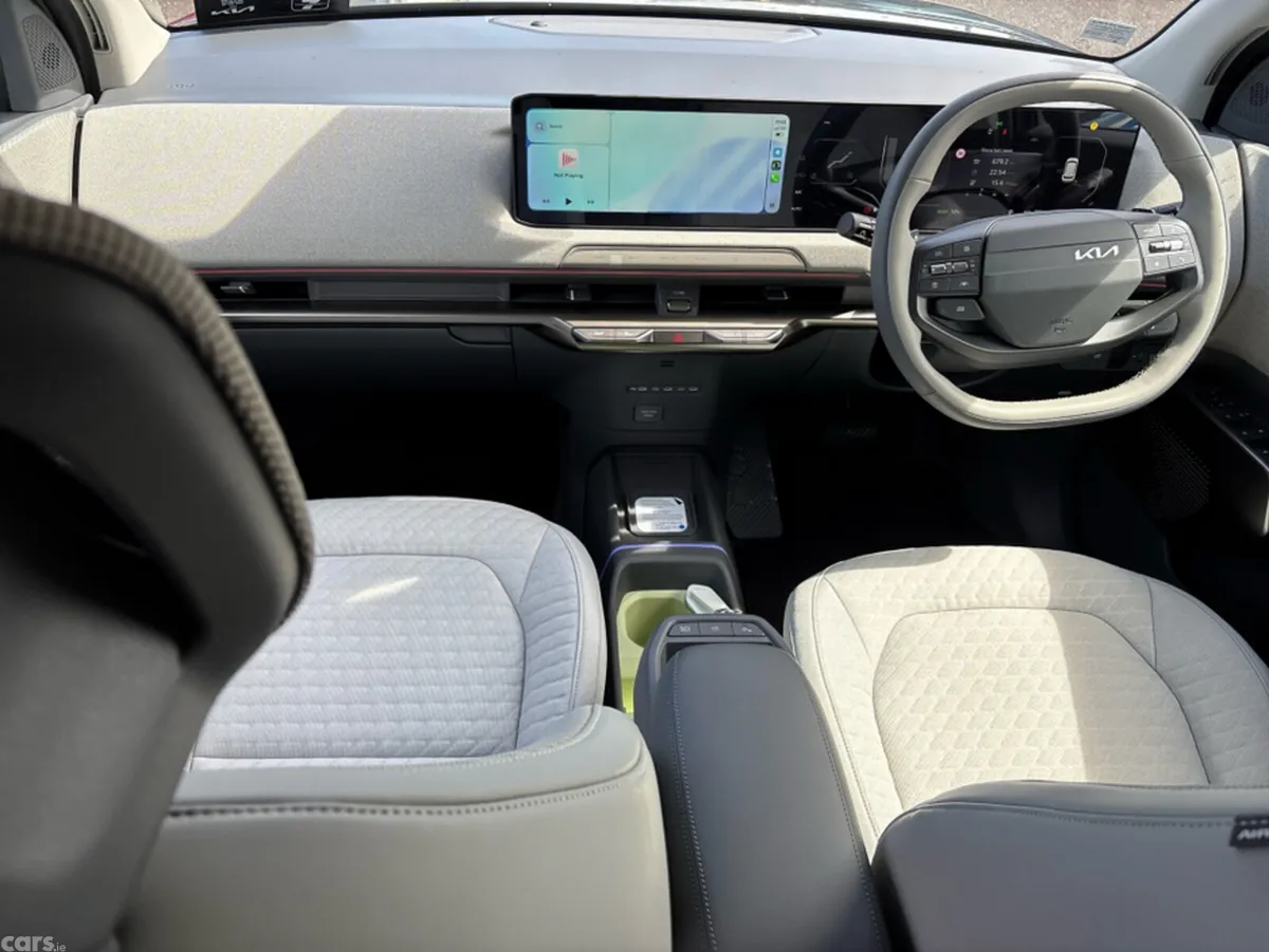 Kia EV2 MPV, Electric, 2026, Grey