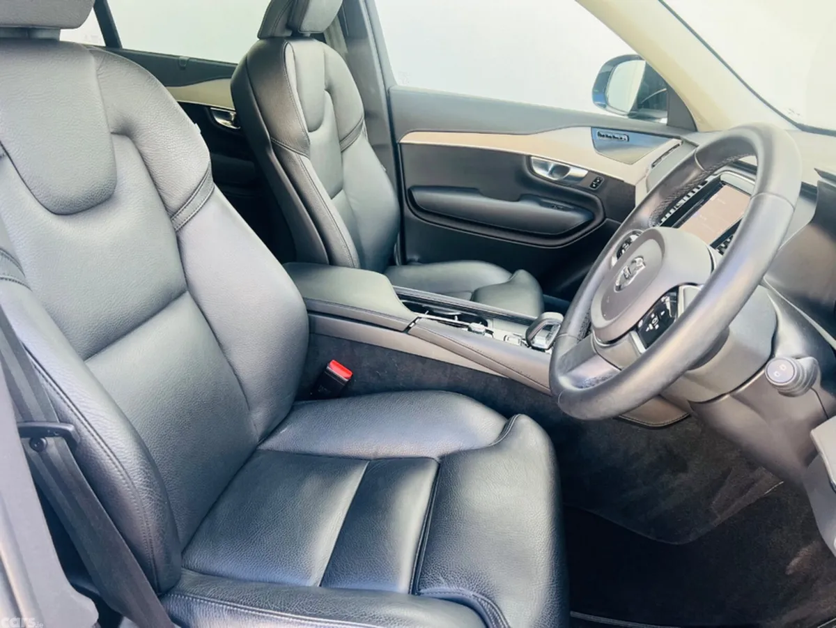 Volvo XC90 SUV, Petrol Plug-in Hybrid, 2023, White
