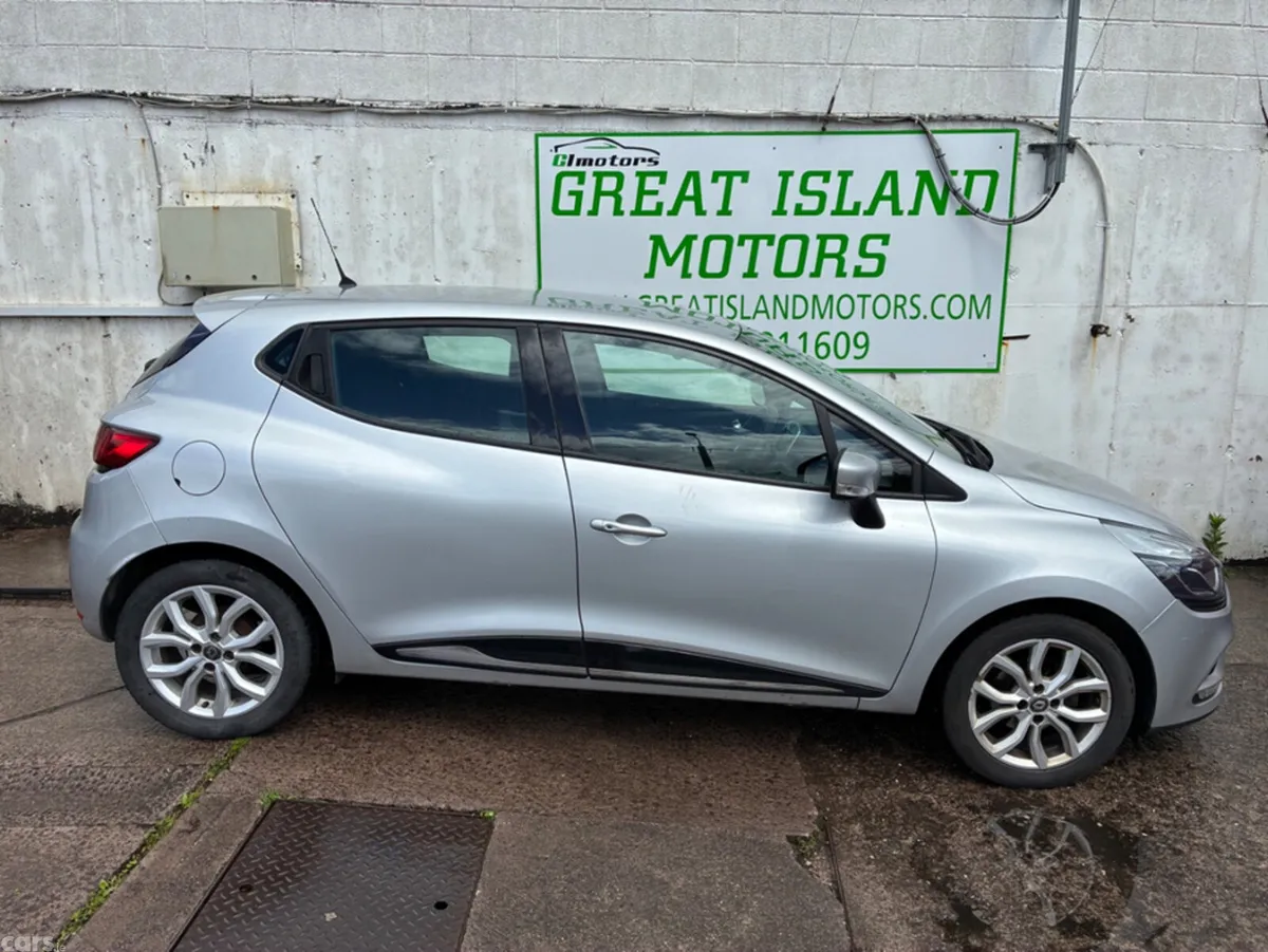 Renault Clio Hatchback, Petrol, 2019, Grey
