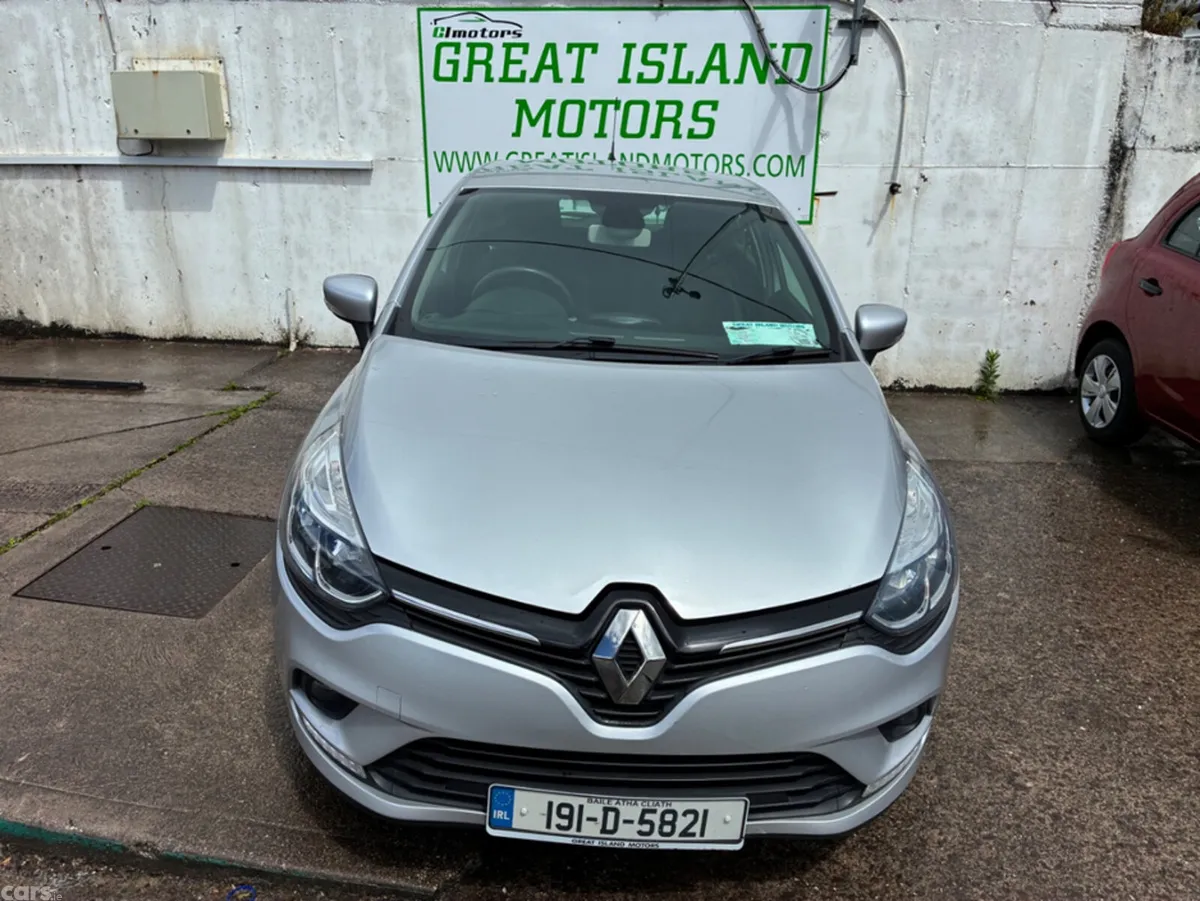 Renault Clio Hatchback, Petrol, 2019, Grey