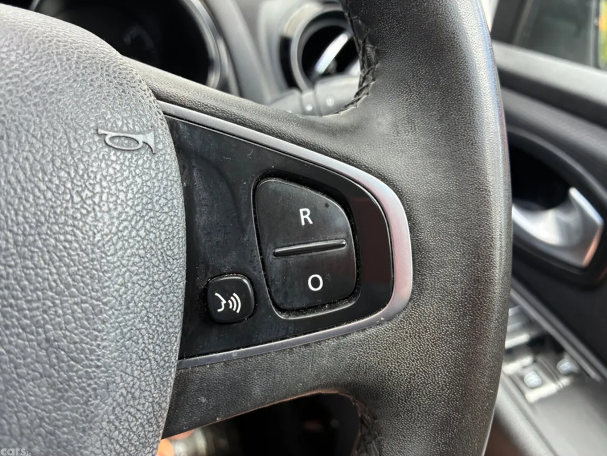 Renault Clio Hatchback, Petrol, 2019, Grey