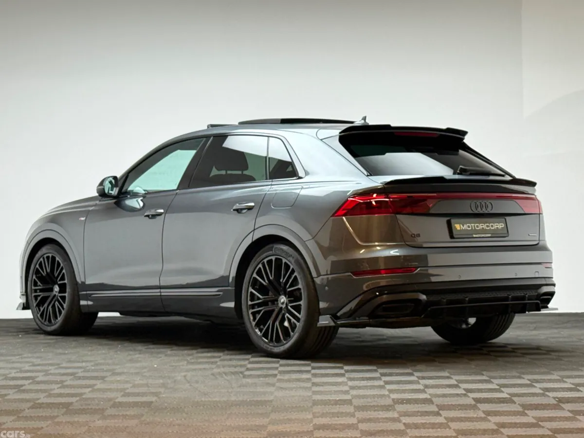Audi Q8 SUV, Petrol Plug-in Hybrid, 2025, Grey