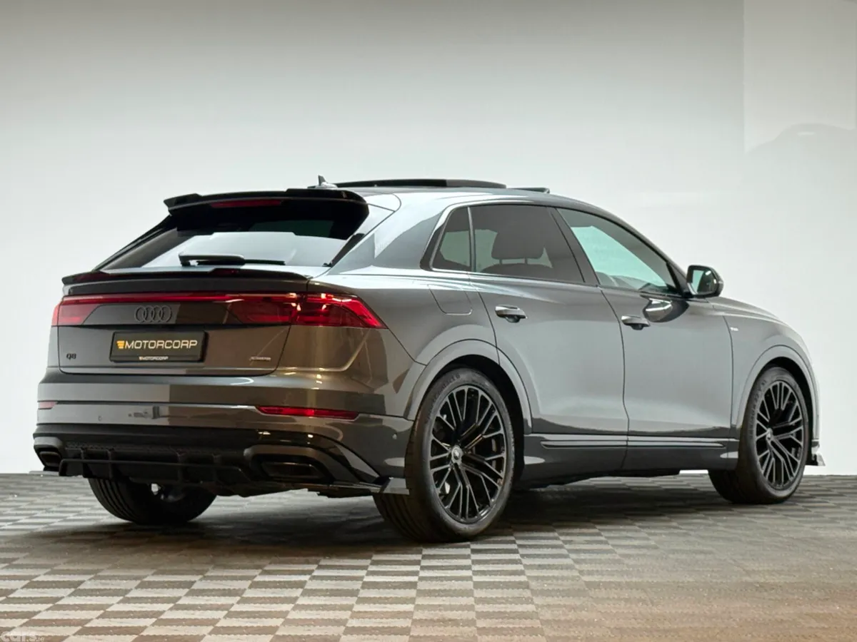 Audi Q8 SUV, Petrol Plug-in Hybrid, 2025, Grey