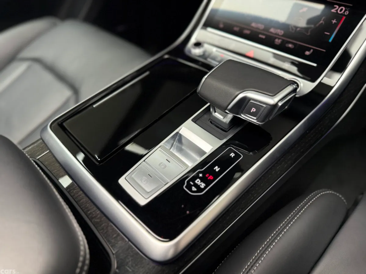 Audi Q8 SUV, Petrol Plug-in Hybrid, 2025, Grey