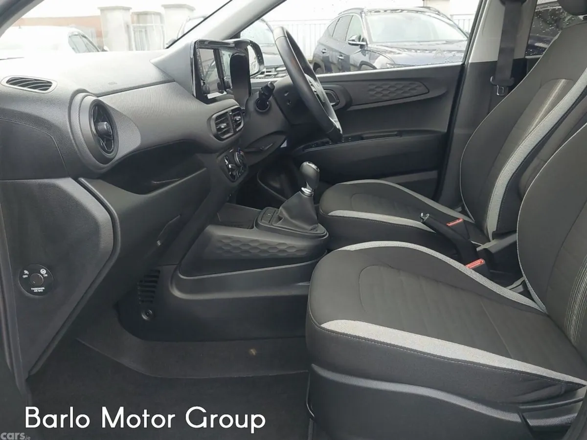 Hyundai i10 Hatchback, Petrol, 2025, Black