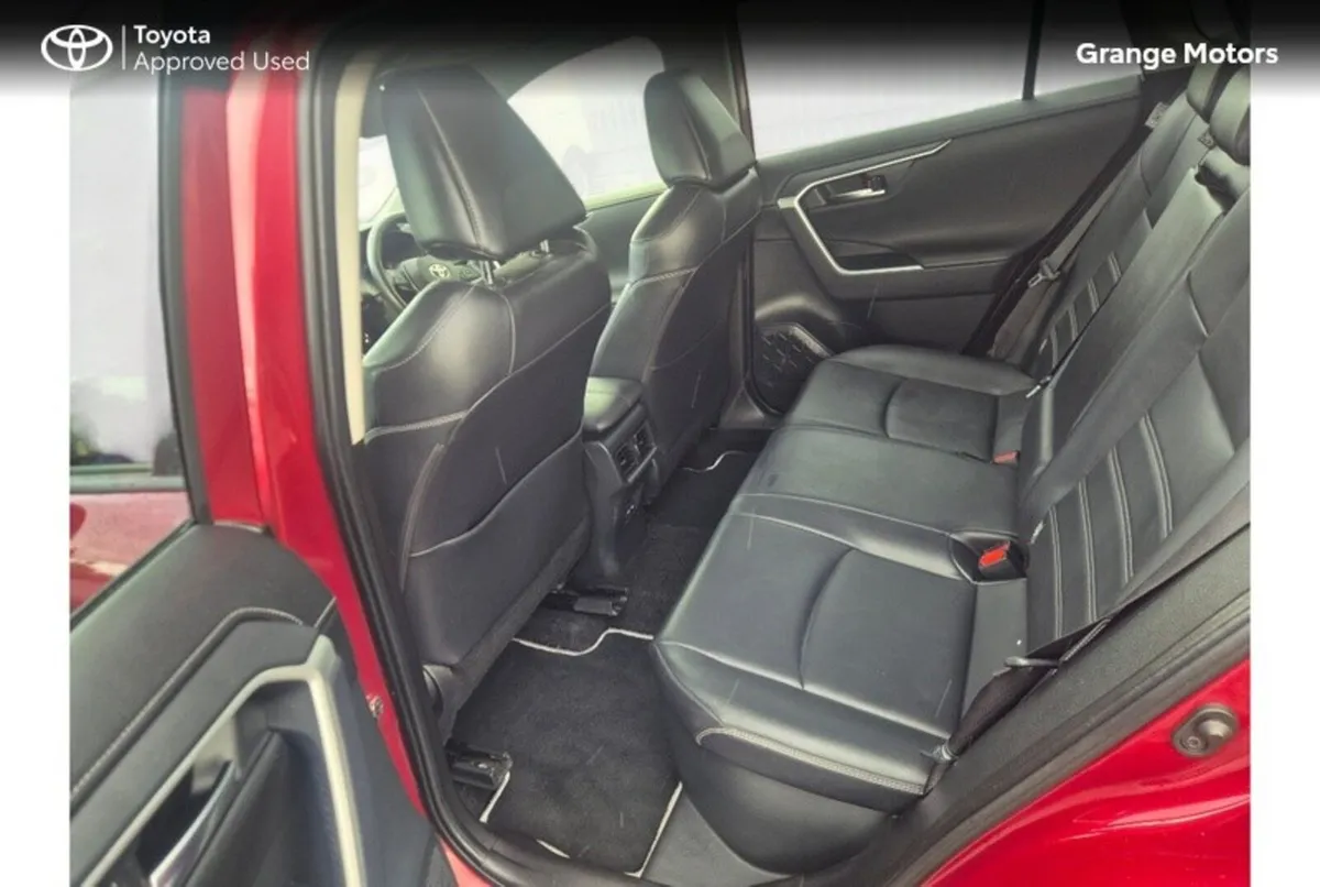 Toyota RAV4 SUV, Petrol Hybrid, 2023, Red