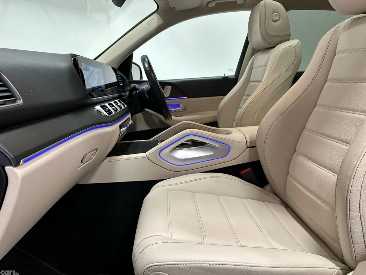Mercedes-Benz GLE SUV, Diesel Plug-in Hybrid, 2024, Blue