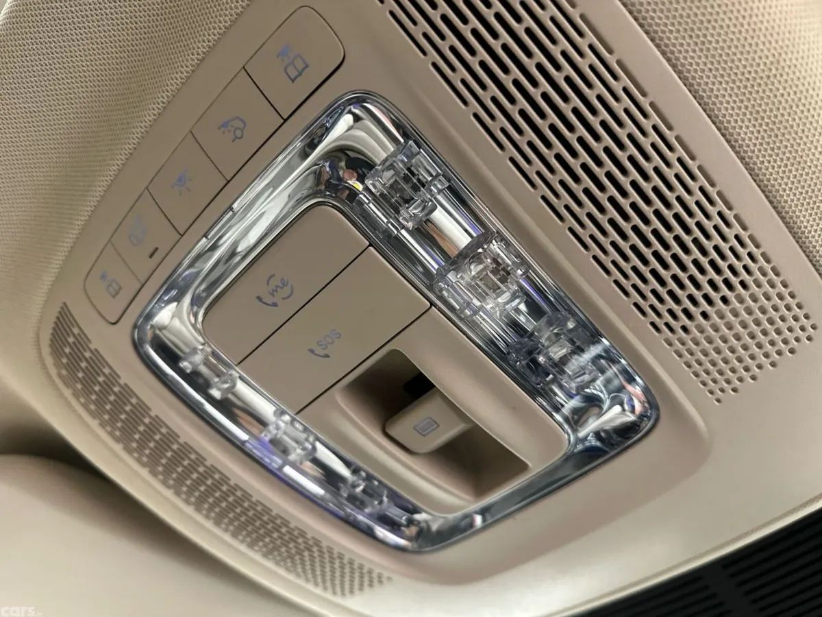 Mercedes-Benz GLE SUV, Diesel Plug-in Hybrid, 2024, Blue
