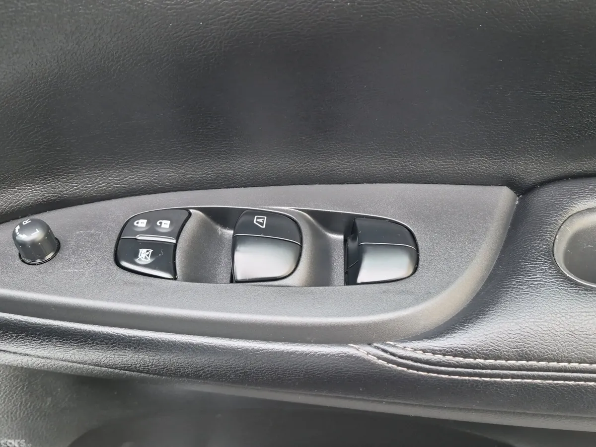 Nissan Pulsar Hatchback, Diesel, 2019, Grey