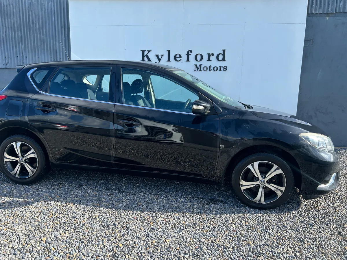 Nissan Pulsar Hatchback, Petrol, 2015, Black