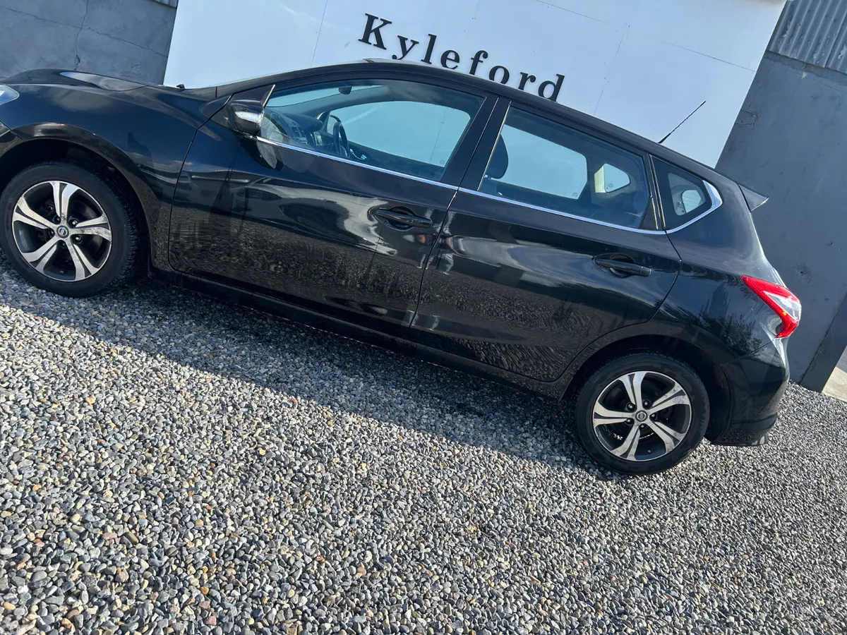Nissan Pulsar Hatchback, Petrol, 2015, Black