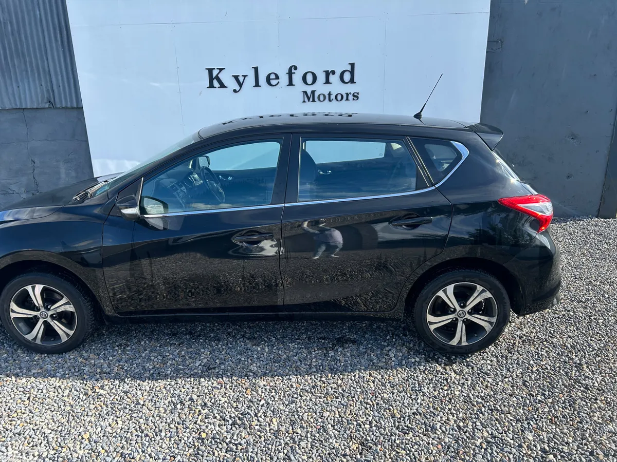 Nissan Pulsar Hatchback, Petrol, 2015, Black