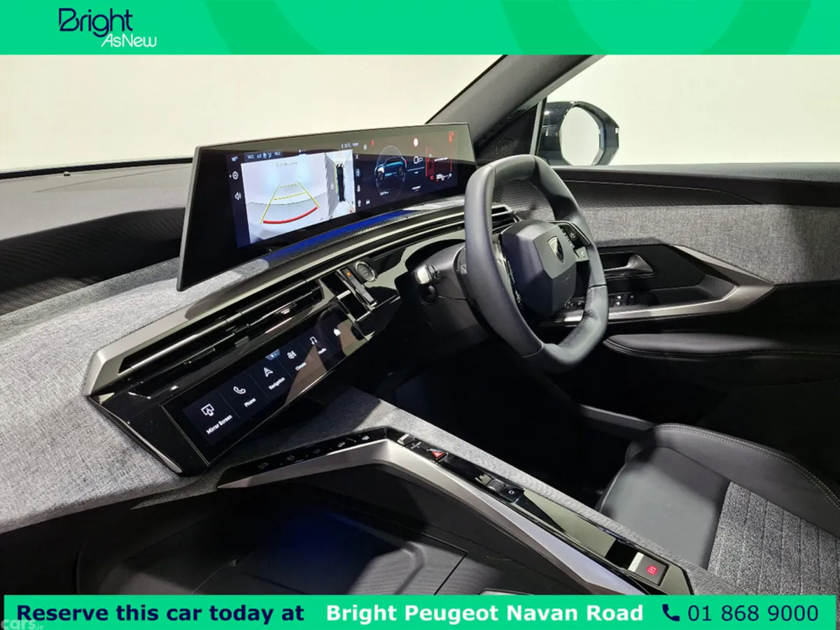 Peugeot 5008 MPV, Petrol, 2026, Blue