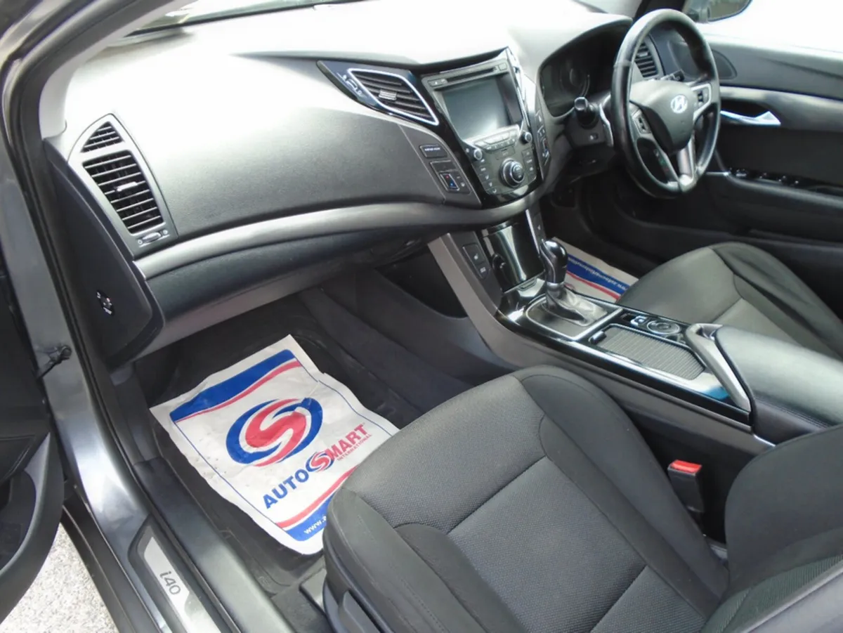 Hyundai i40 Estate, Diesel, 2015, Silver