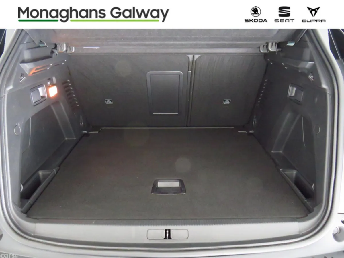 Peugeot 3008 MPV, Diesel, 2023, Grey