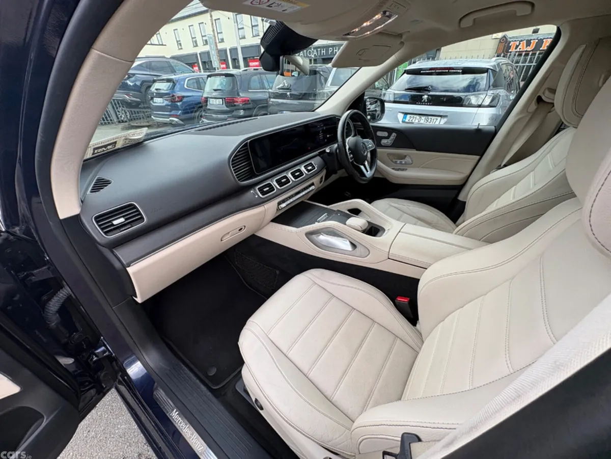 Mercedes-Benz GLE SUV, Diesel Plug-in Hybrid, 2021, Blue