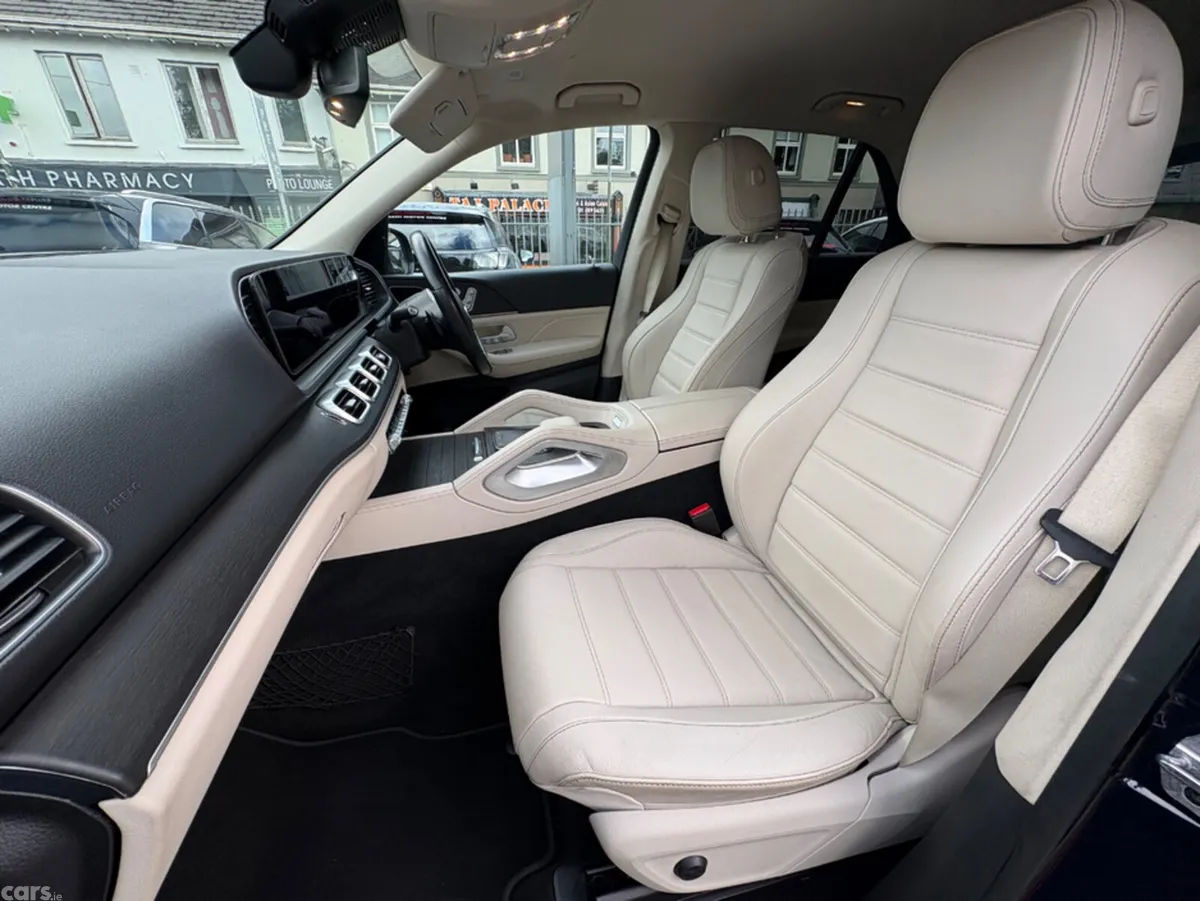 Mercedes-Benz GLE SUV, Diesel Plug-in Hybrid, 2021, Blue