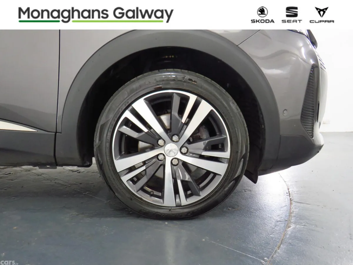 Peugeot 3008 MPV, Diesel, 2023, Grey