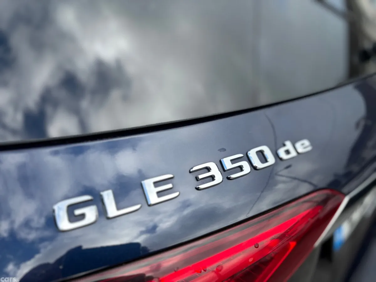 Mercedes-Benz GLE SUV, Diesel Plug-in Hybrid, 2021, Blue