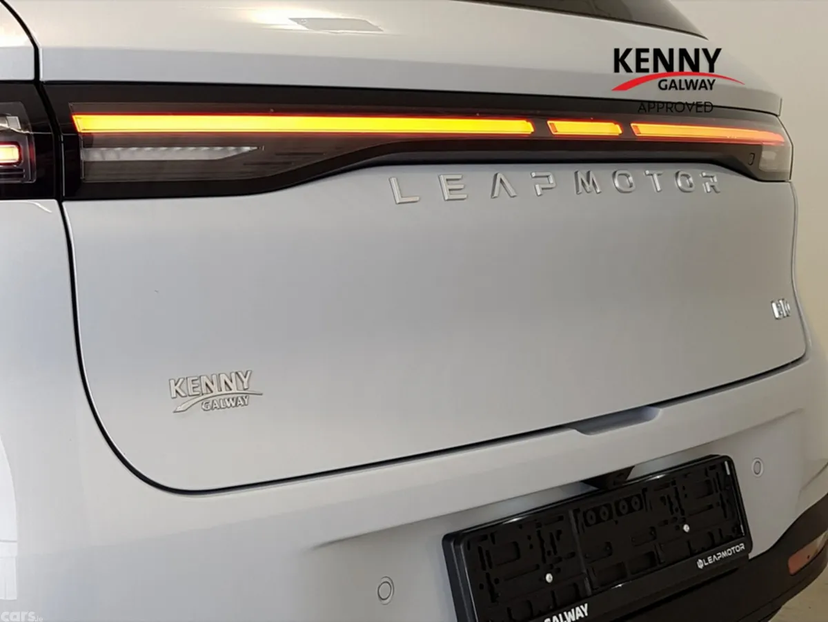 Leapmotor B10 SUV, Electric, 2026, Silver