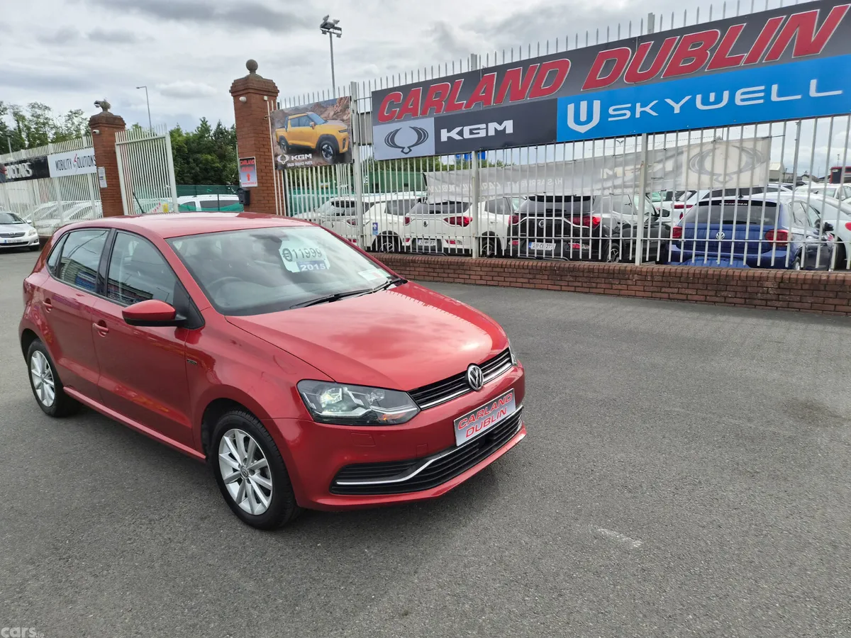Volkswagen Polo Hatchback, Petrol, 2015, Red
