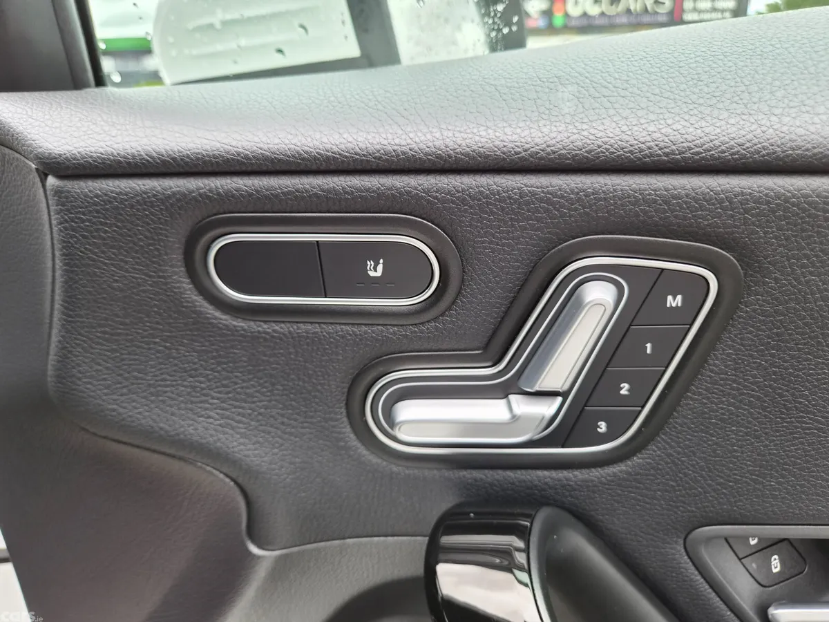 Mercedes-Benz A-Class Hatchback, Petrol, 2019, White