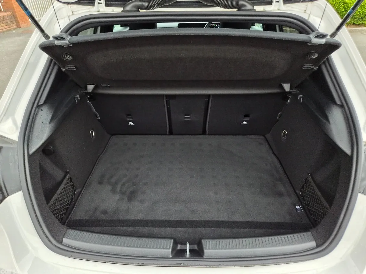 Mercedes-Benz A-Class Hatchback, Petrol, 2019, White