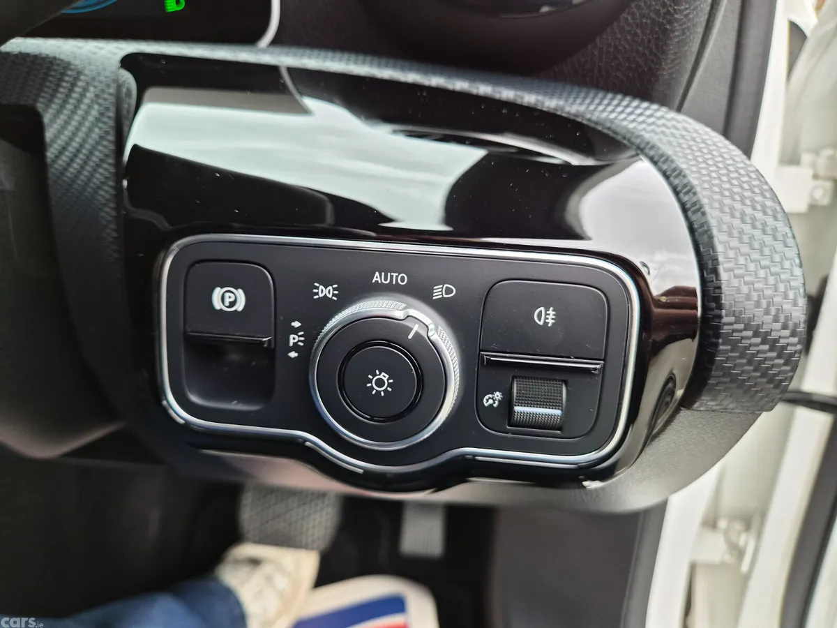 Mercedes-Benz A-Class Hatchback, Petrol, 2019, White