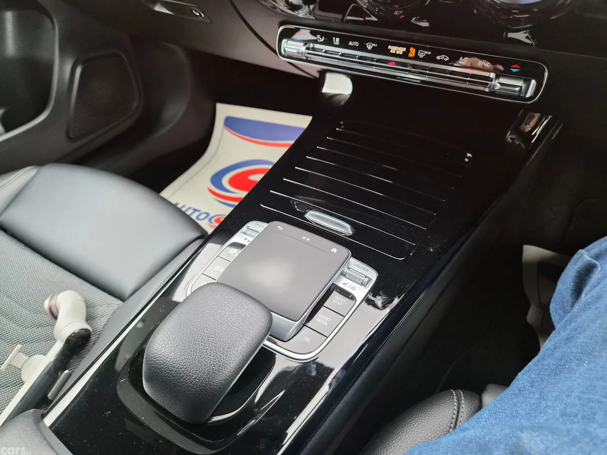 Mercedes-Benz A-Class Hatchback, Petrol, 2019, White