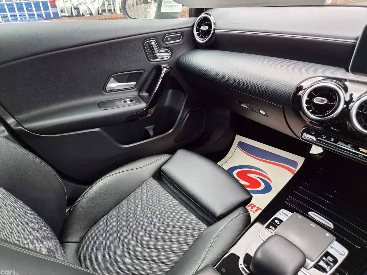 Mercedes-Benz A-Class Hatchback, Petrol, 2019, White