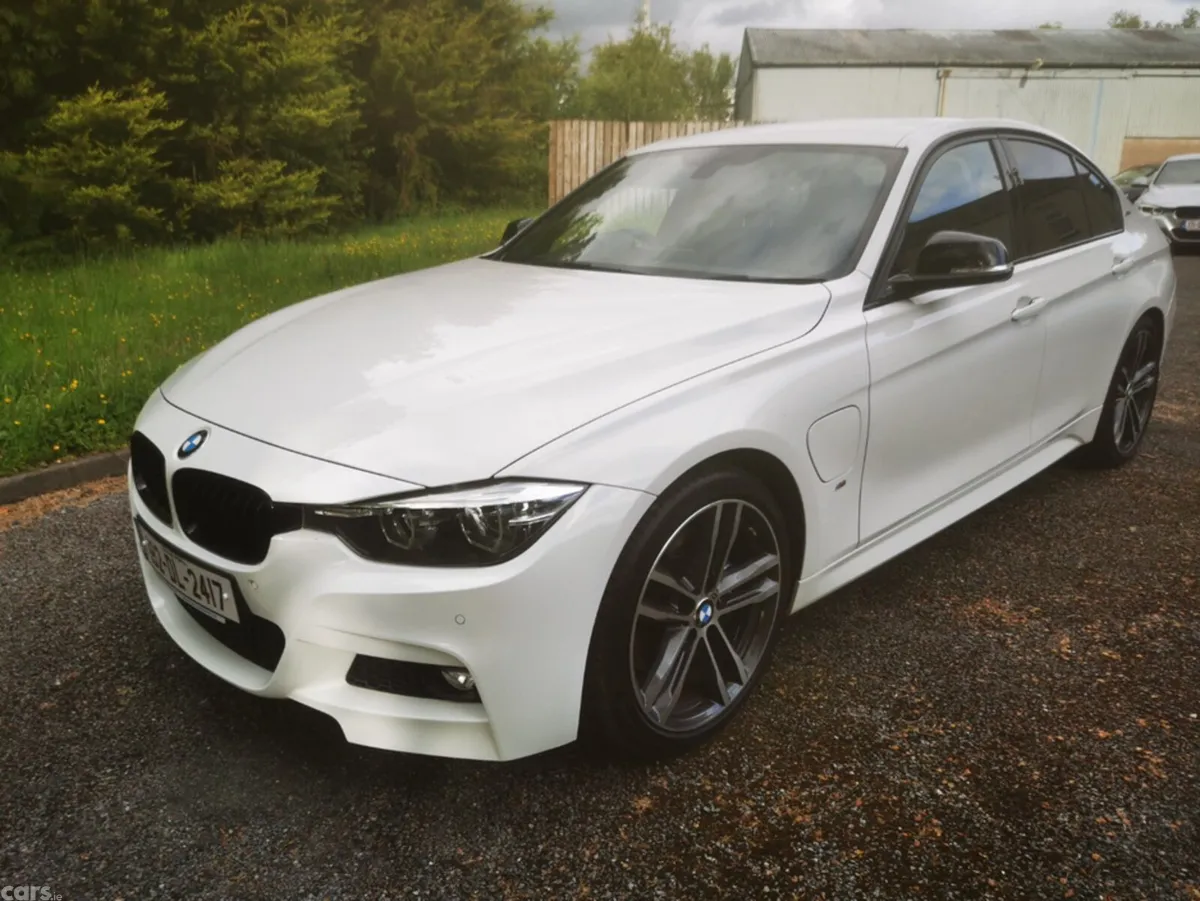 BMW 3-Series Saloon, Petrol Hybrid, 2018, White