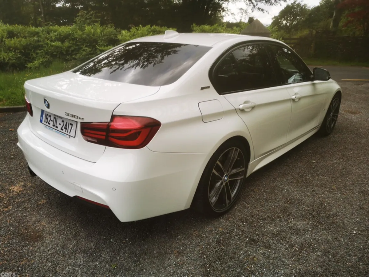 BMW 3-Series Saloon, Petrol Hybrid, 2018, White