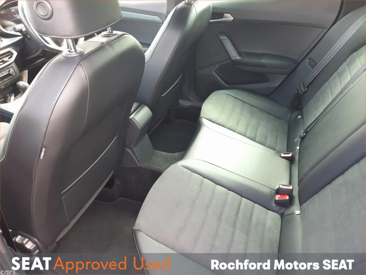 SEAT Arona Hatchback, Petrol, 2024, Black
