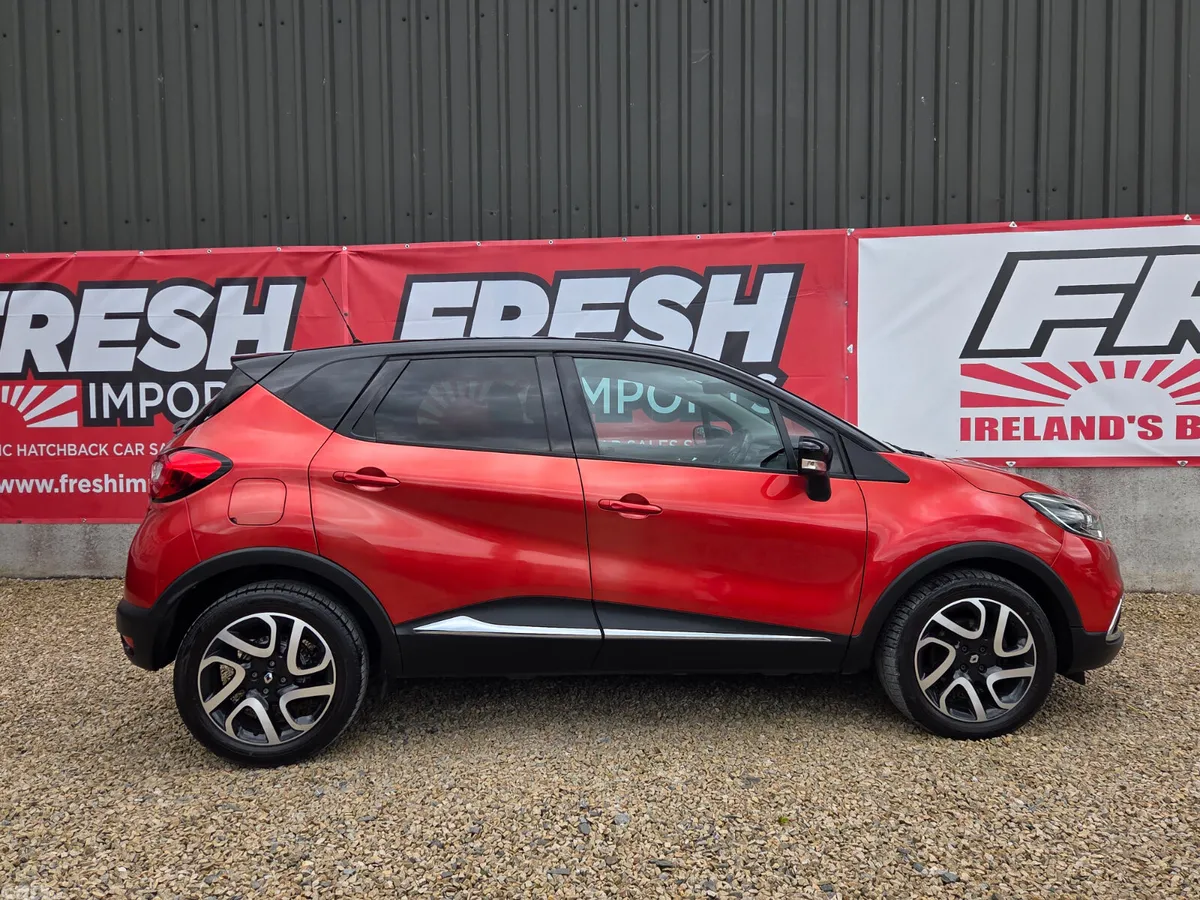 Renault Captur Hatchback, Petrol, 2016, Red
