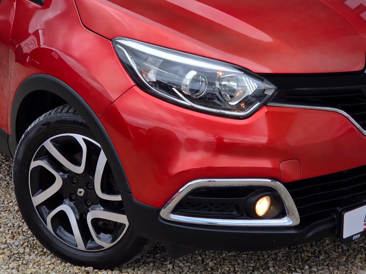 Renault Captur Hatchback, Petrol, 2016, Red