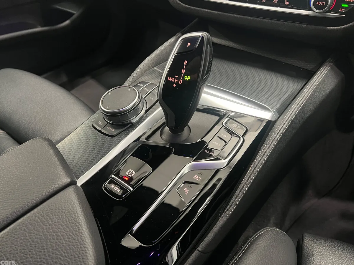 BMW 5-Series Saloon, Petrol Plug-in Hybrid, 2023, Black
