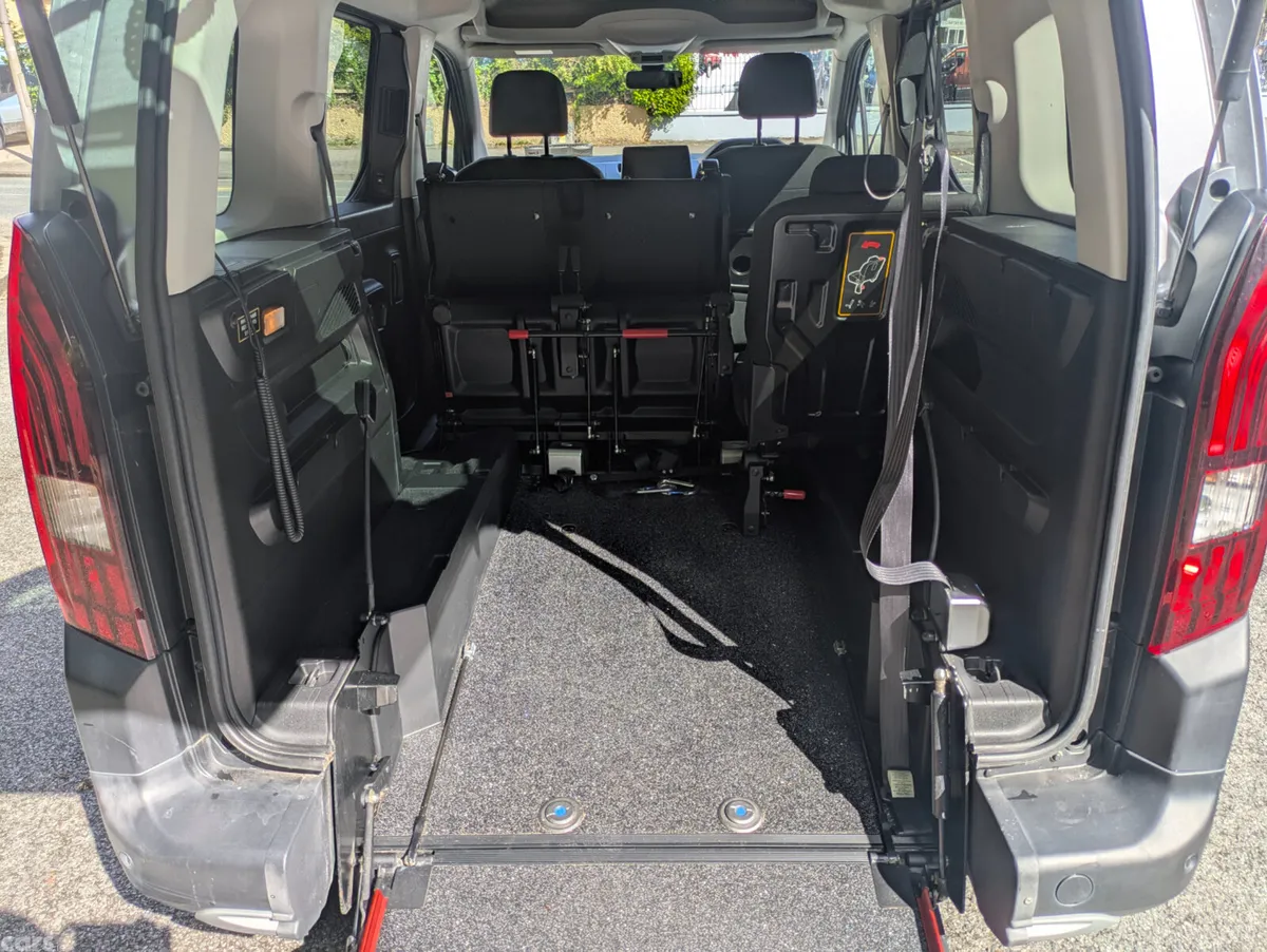 Peugeot Rifter MPV, Diesel, 2020, Silver