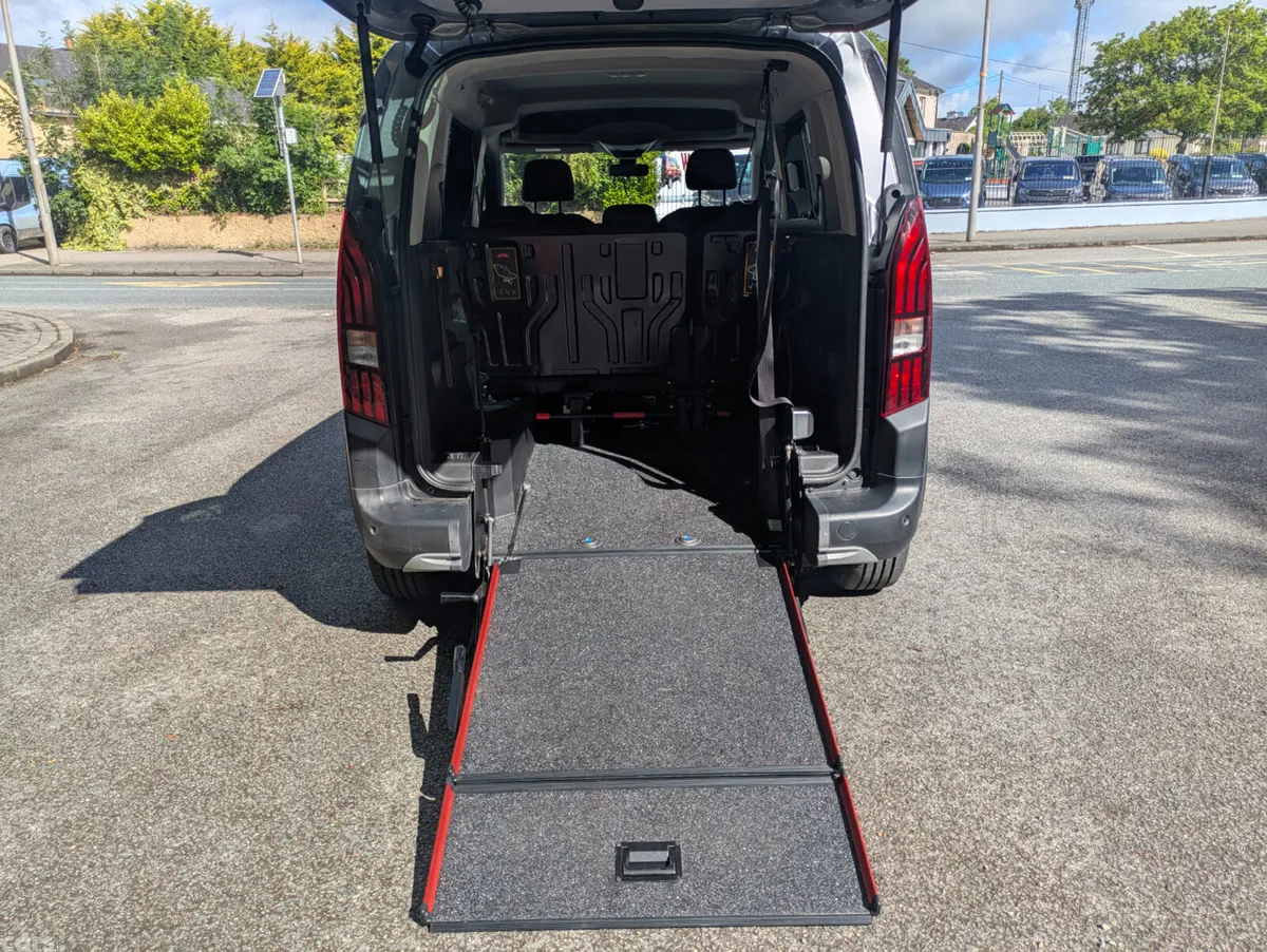 Peugeot Rifter MPV, Diesel, 2020, Silver